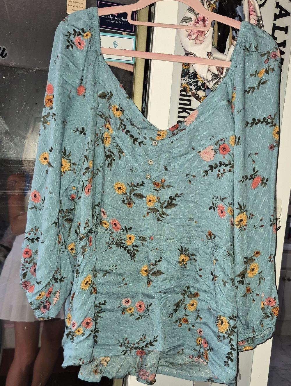Maurices Floral Peplum Blouse in Dusty Blue - Xl
